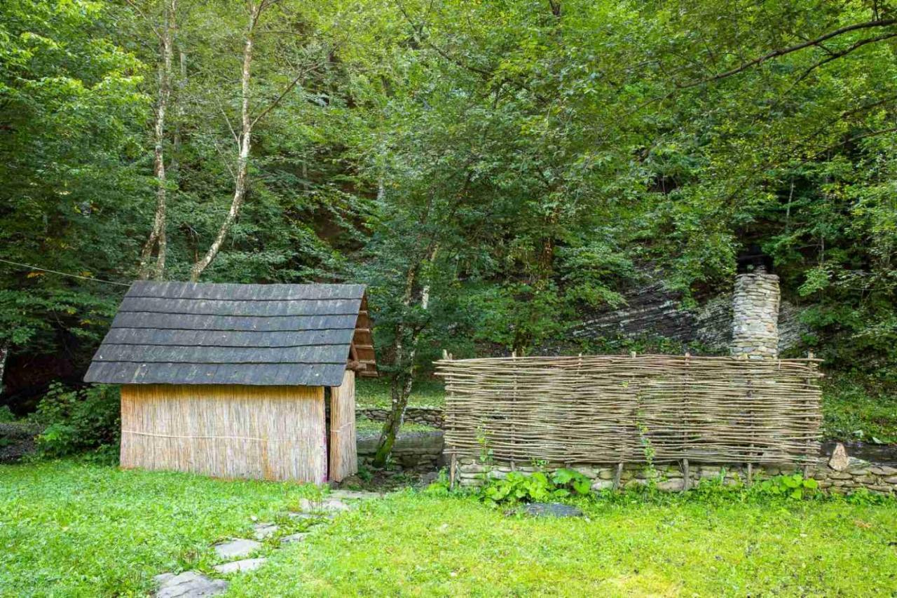 Vila Хатина Біля Потока Lumshory Exteriér fotografie
