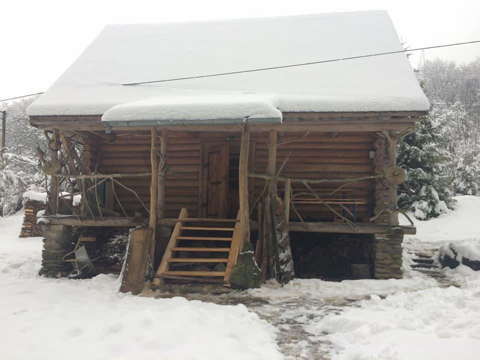 Vila Хатина Біля Потока Lumshory Exteriér fotografie